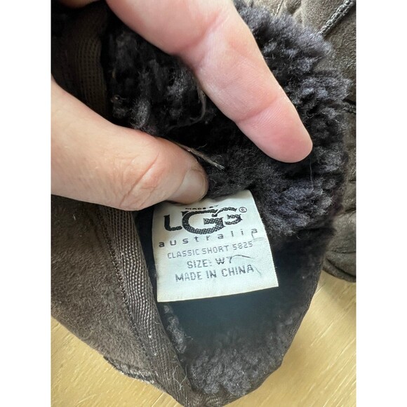 UGG Australia Classic Short Suede Winter Boots Chocolate Brown Women's 7 - Picture 6 of 8